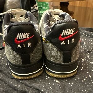 Nike youth size 4 only worn 2 times